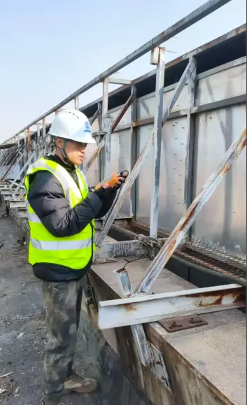 户外广告牌检测